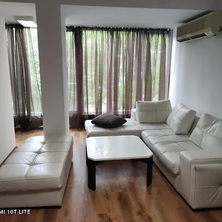 Appartamento Тристаен Апартамент В Центъра На Гр.Бургас Burgas